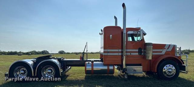 Image of Peterbilt 379 equipment image 3