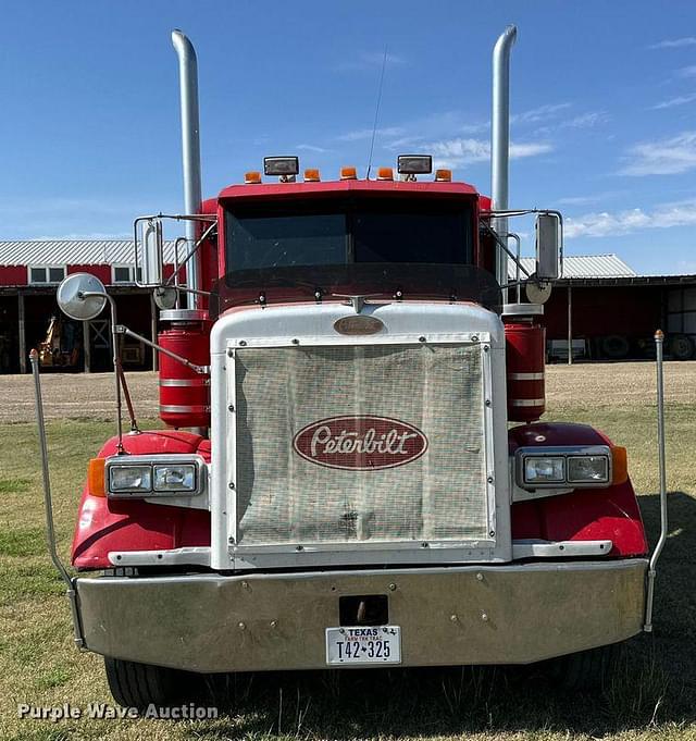 Image of Peterbilt 379 equipment image 1