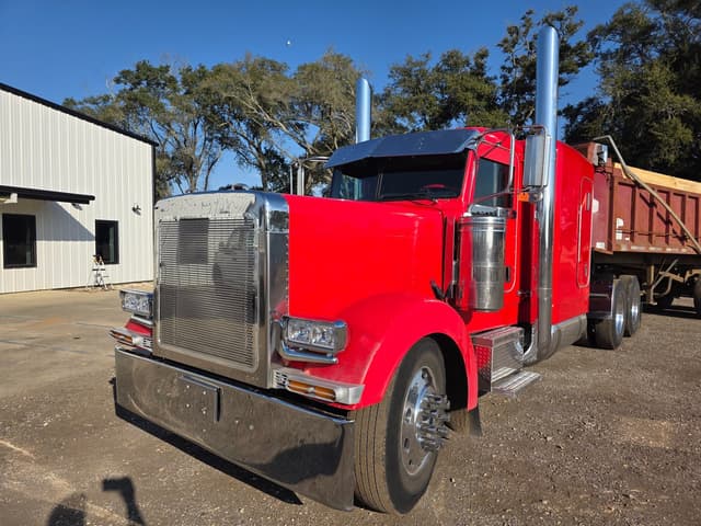 Image of Peterbilt 379 equipment image 1