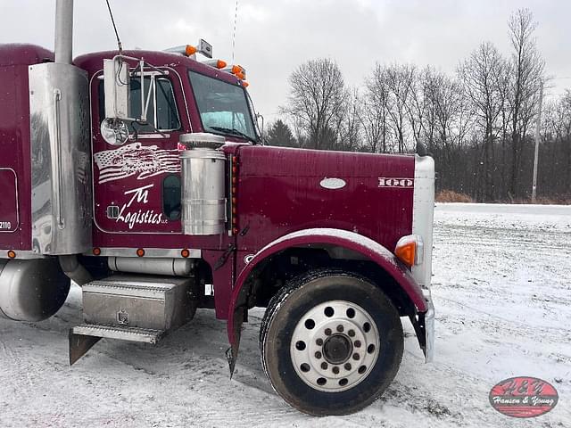 Image of Peterbilt 379 equipment image 1