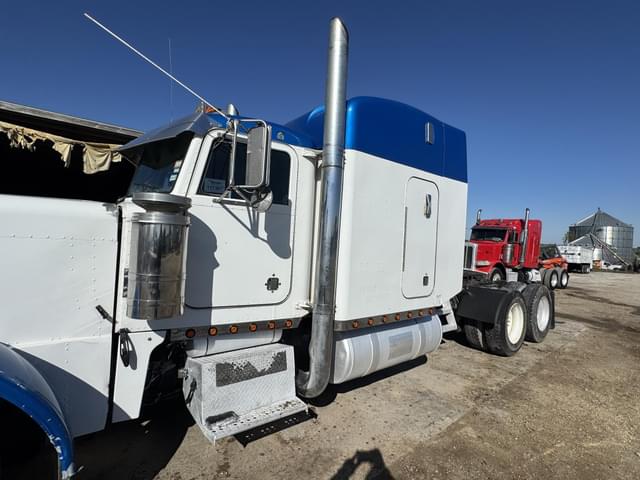 Image of Peterbilt 379EXHD equipment image 2