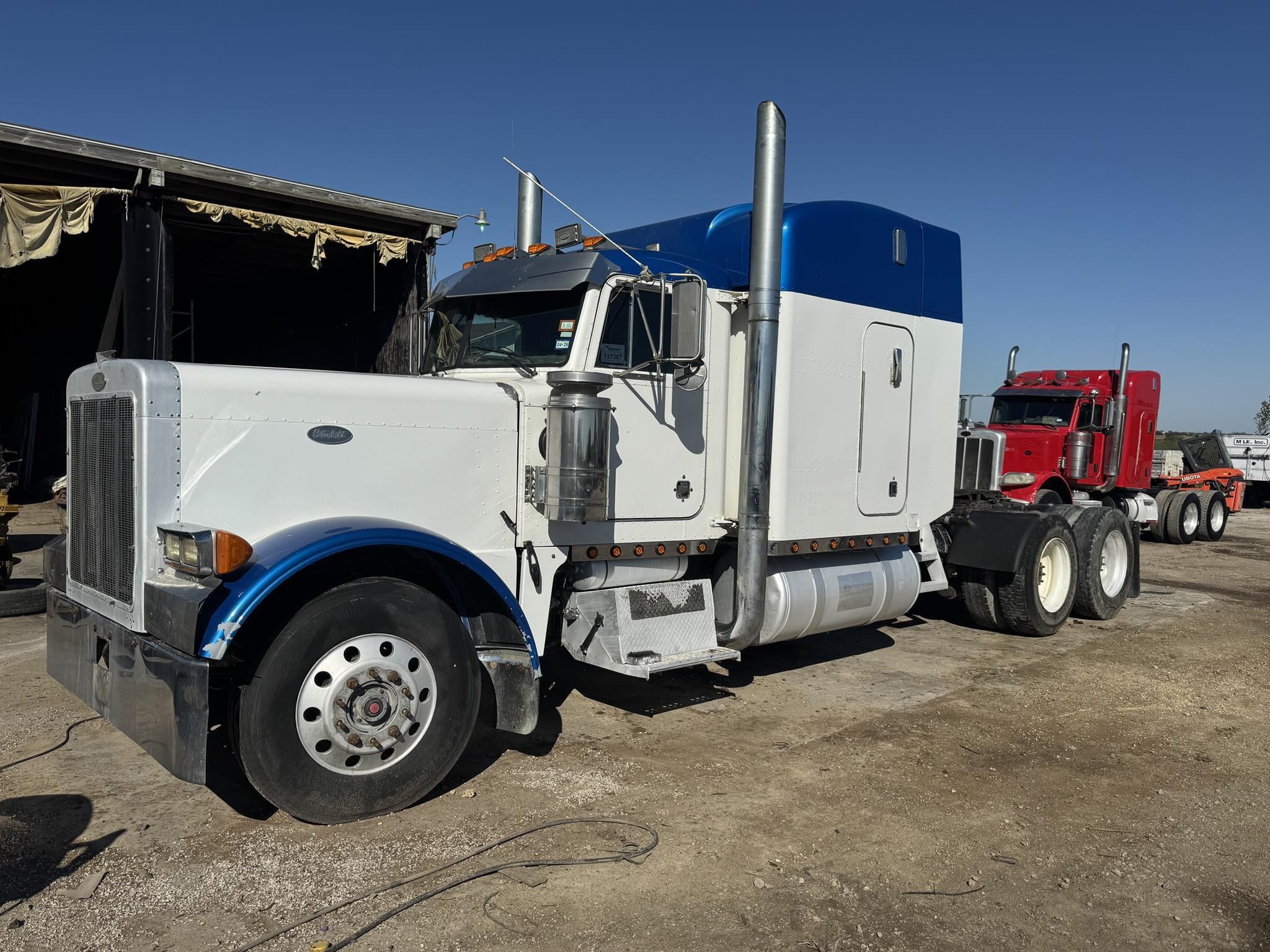 1995 Peterbilt 379EXHD Equipment Image0