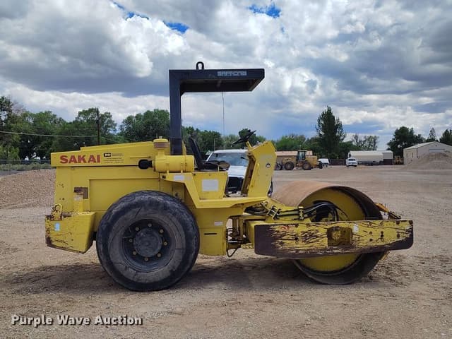 Image of Sakai SV70D equipment image 3