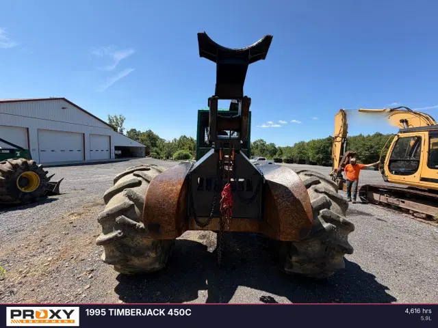 Image of Timberjack 450C equipment image 4