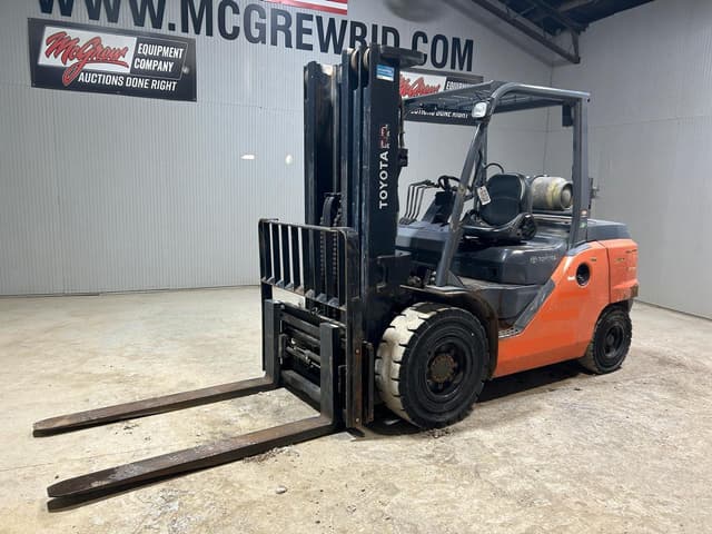 Image of Toyota 8FG45U equipment image 1