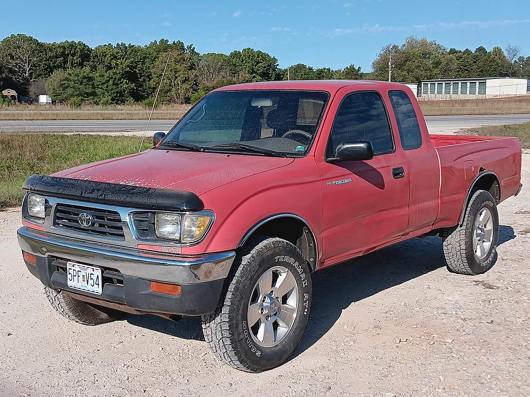 Image of Toyota Tacoma Primary image