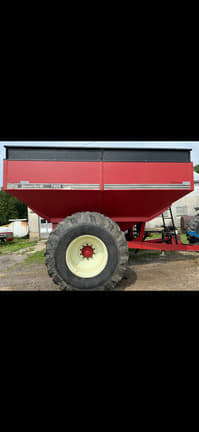 Image of Unverferth 7000 equipment image 2