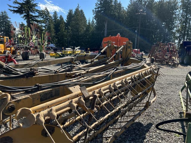 Image of Vermeer R24 equipment image 4