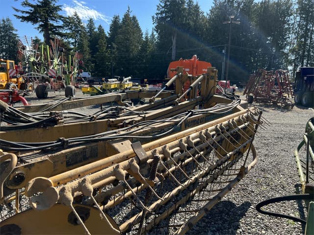 Image of Vermeer R24 equipment image 4