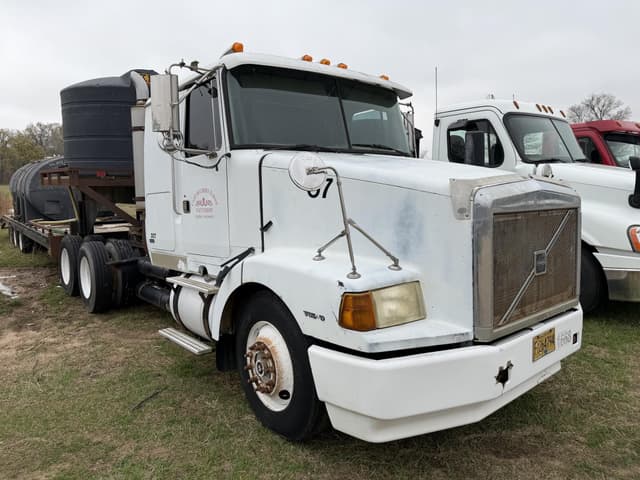 Image of Volvo Tandem Day equipment image 1