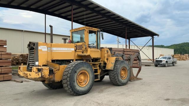 Image of Volvo L120C equipment image 4