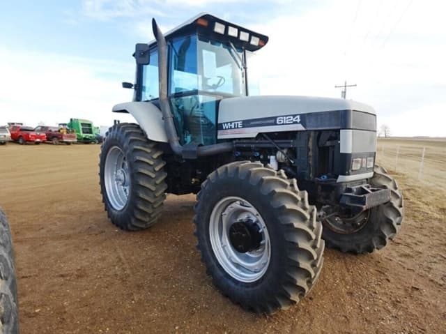 Image of White 6124 equipment image 1