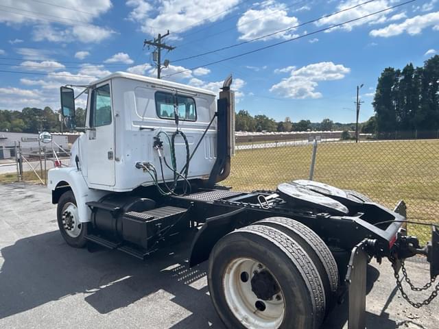 Image of White GMC WG equipment image 2