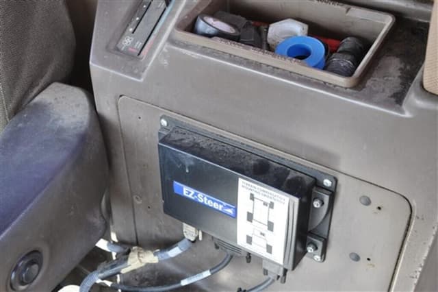 Image of Ag-Chem RoGator 854 equipment image 4