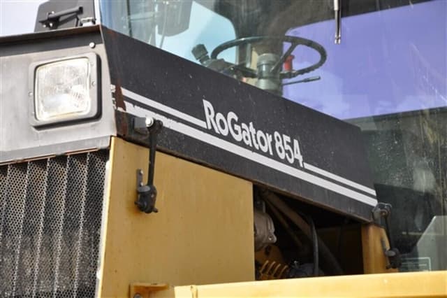 Image of Ag-Chem RoGator 854 equipment image 3