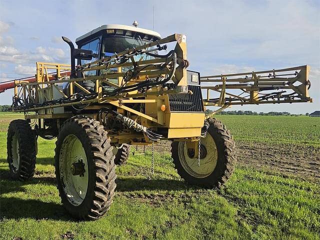 Image of Ag-Chem RoGator 844 equipment image 4