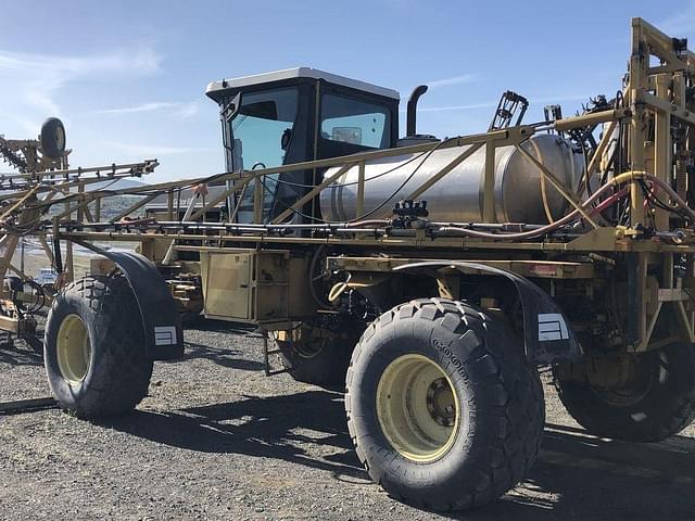 Image of Ag-Chem RoGator 854 equipment image 4