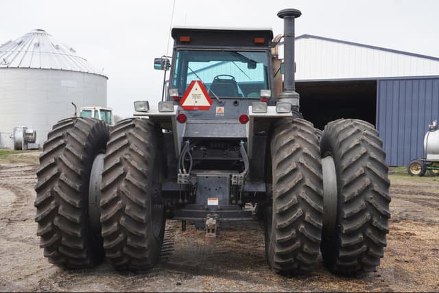 Image of AGCO 8425 equipment image 3