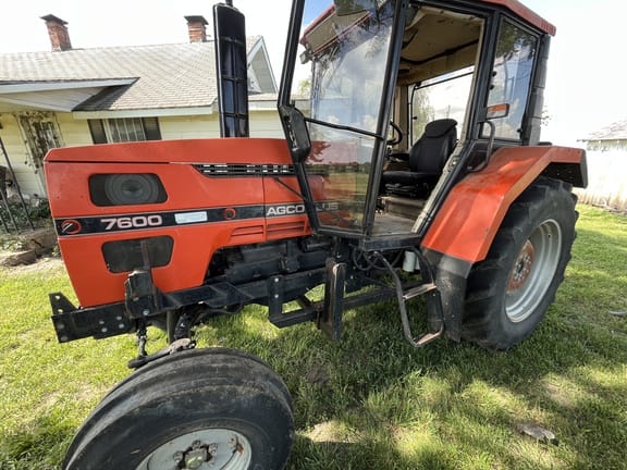 1996 AGCO Allis 7600 Equipment Image0