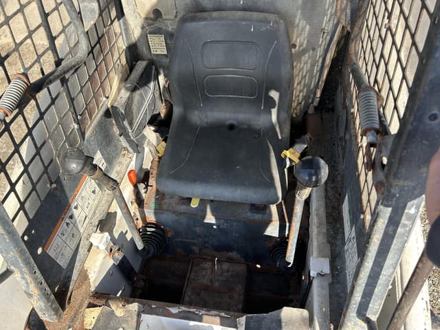 Image of Bobcat 751 equipment image 2