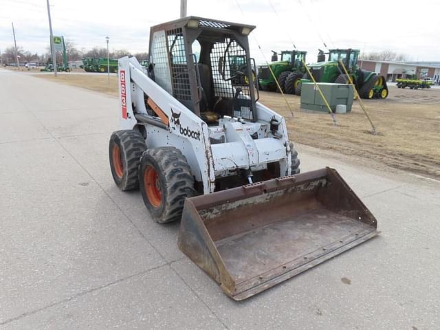 Image of Bobcat 843 equipment image 3