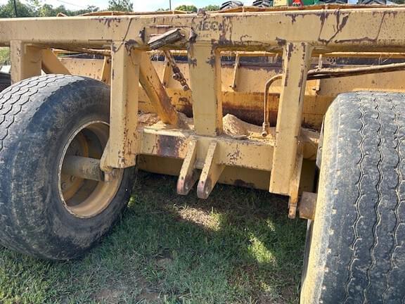 Image of Cameco 855 equipment image 3