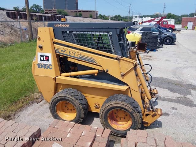 Image of Case 1845C equipment image 3