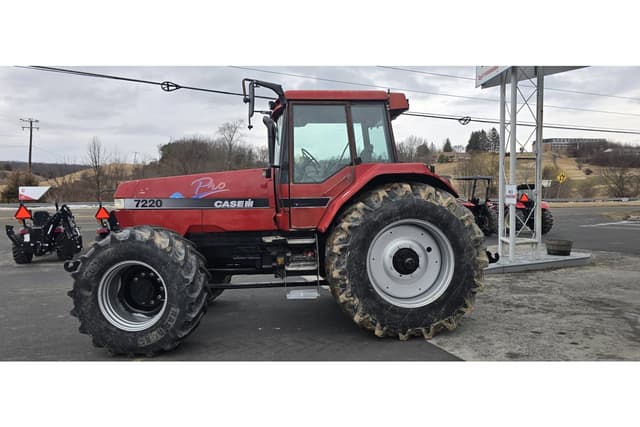 Image of Case IH 7220 equipment image 1