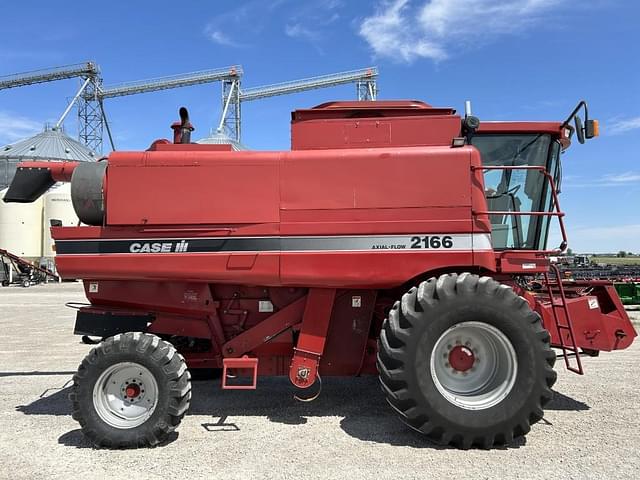 Image of Case IH 2166 equipment image 3