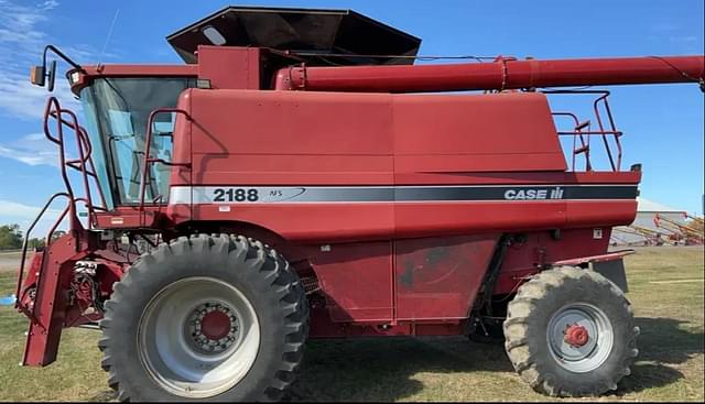 Image of Case IH 2188 equipment image 2