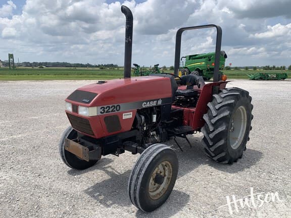 Image of Case IH 3220 equipment image 2