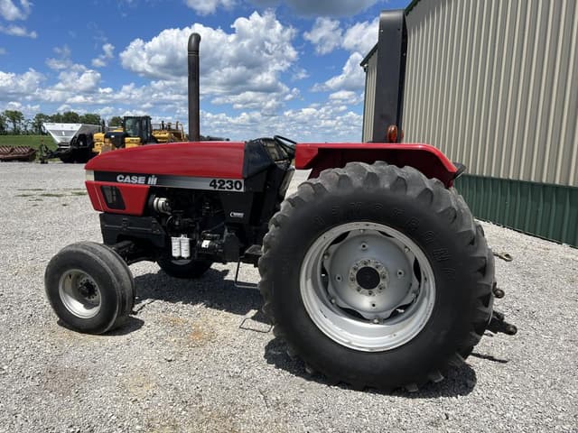 Image of Case IH 4230 equipment image 3