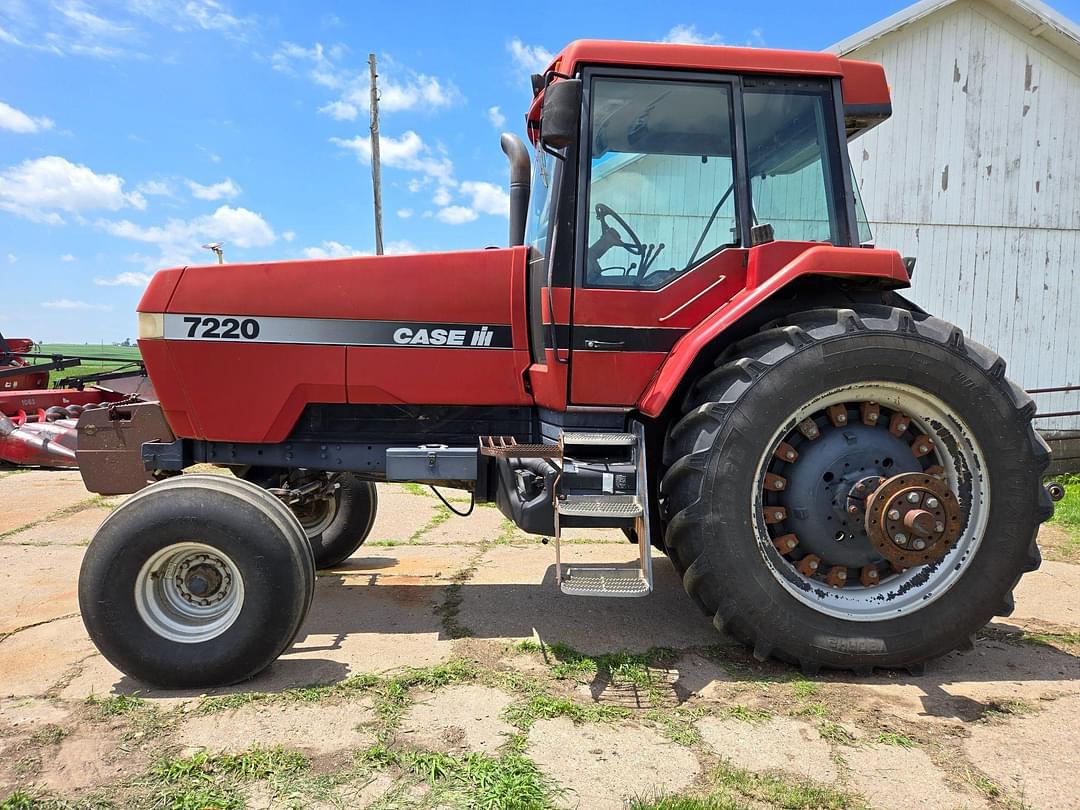 Image of Case IH 7220 Primary image
