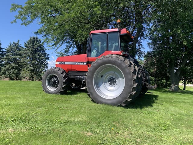 Image of Case IH 7220 equipment image 2