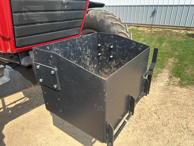 Image of Case IH 7220 equipment image 3