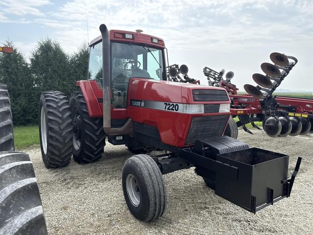 Image of Case IH 7220 equipment image 2