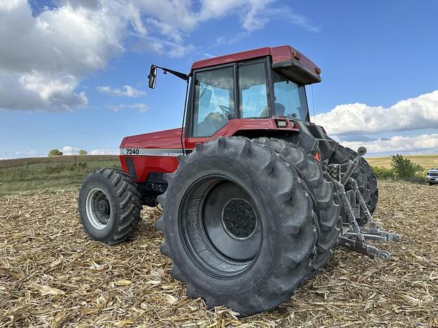 Image of Case IH 7240 equipment image 3