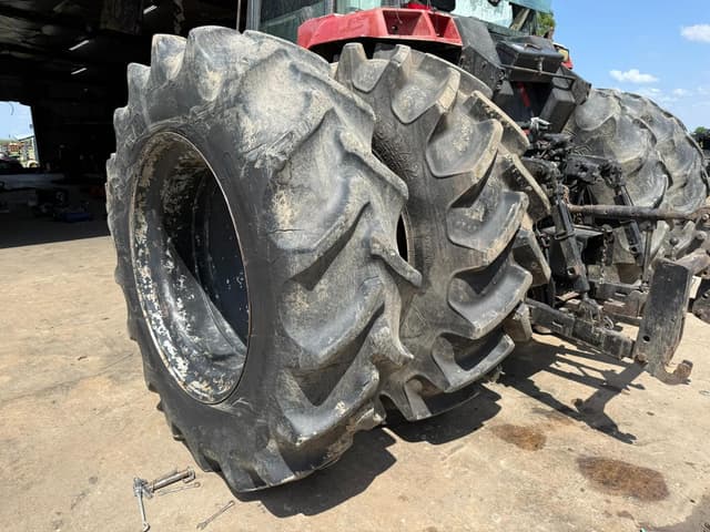 Image of Case IH 7240 equipment image 4