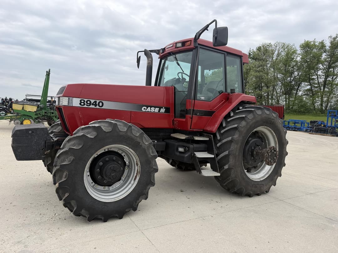 Image of Case IH 8940 Primary image