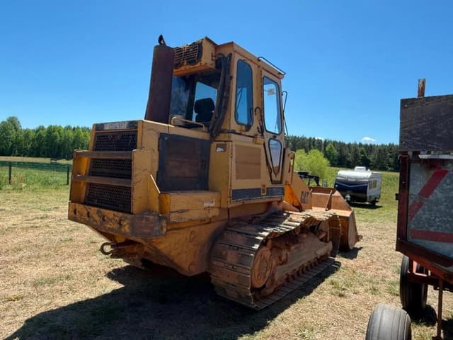 Image of Caterpillar 953B equipment image 2