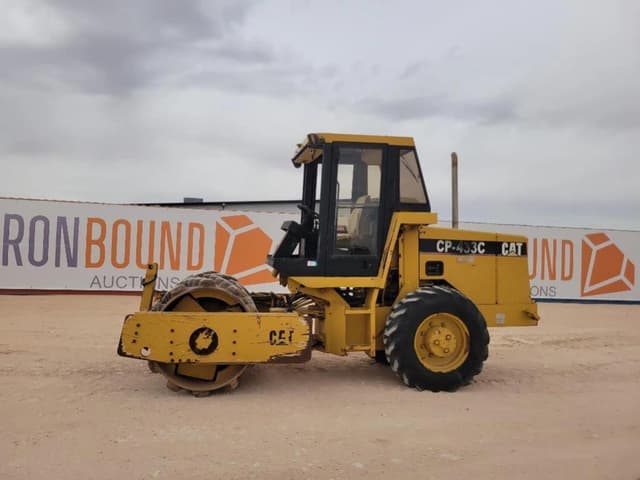 Image of Caterpillar CP-433C equipment image 1