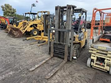 Main image Caterpillar DP30