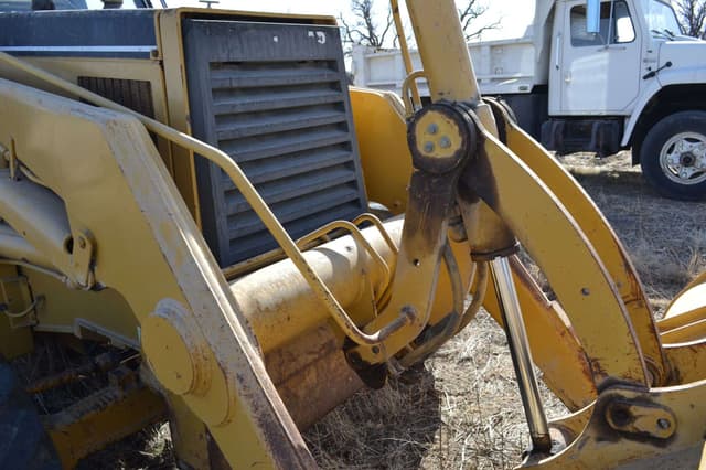 Image of Caterpillar 446B equipment image 3