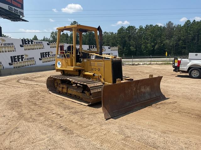 Image of Caterpillar D4C equipment image 2