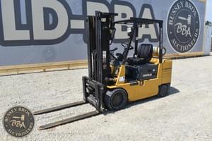 1996 Caterpillar GC30 Image