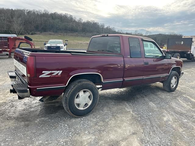 Image of Chevrolet 1500 equipment image 4