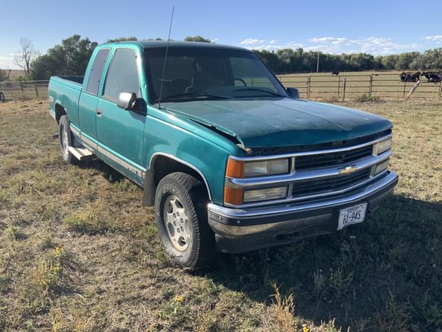 Image of Chevrolet 1500 equipment image 4