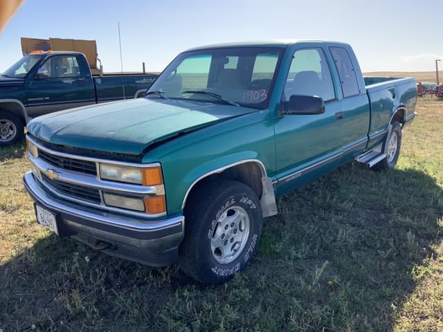 Image of Chevrolet 1500 equipment image 1