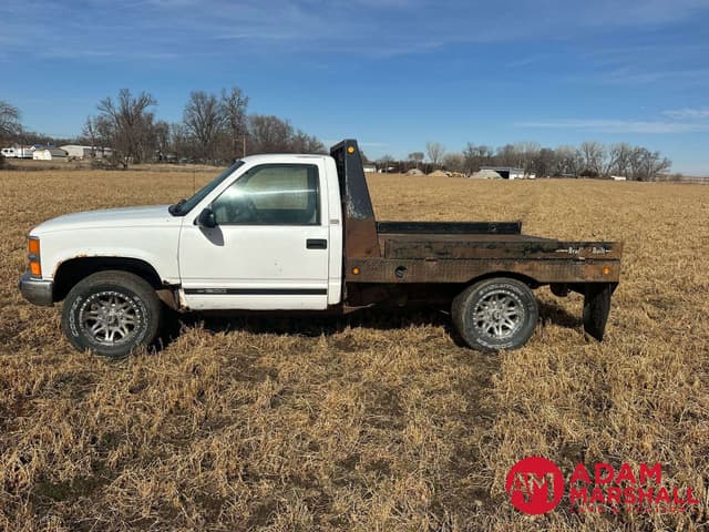 Image of Chevrolet 1500 equipment image 4