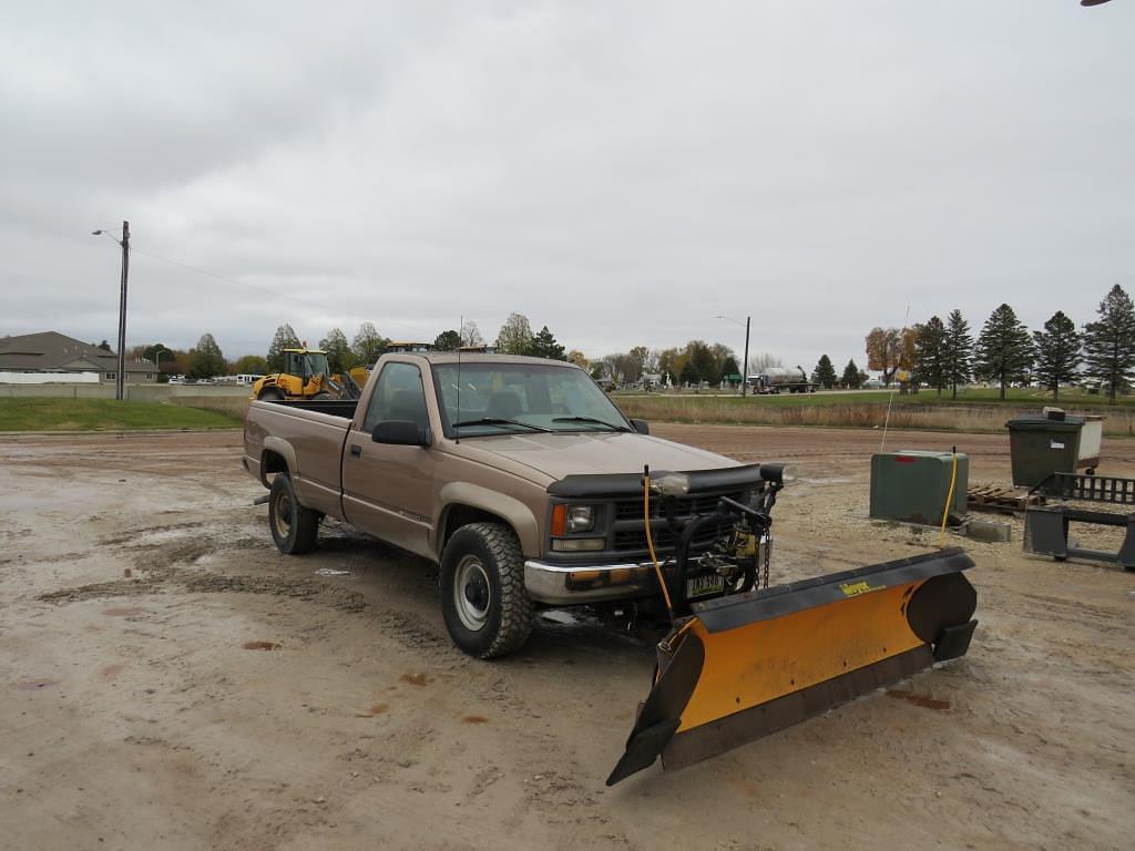 Image of Chevrolet 3500 Primary image